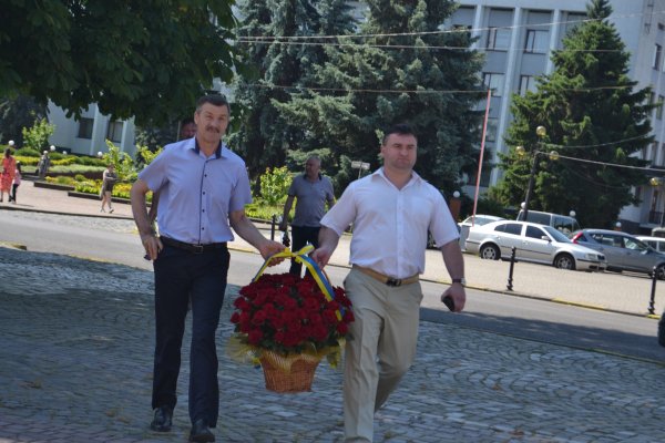 У Тячеві урочисто відзначили 25 -у річницю Конституції України