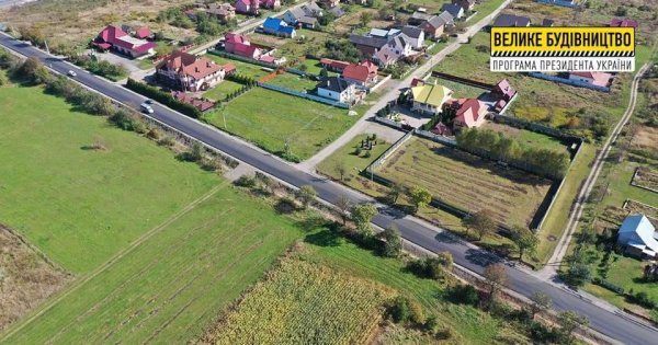 19 км автошляху Хуст – Шаян – Буштино уже з новим покриттям