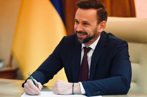 Голова облдержадміністрації Віктор Микита звернувся до закарпатців