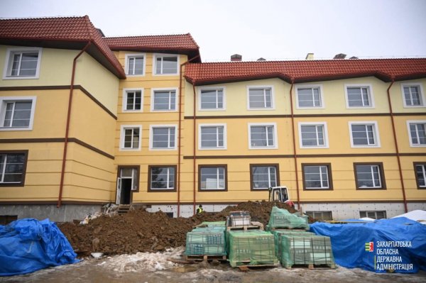 Готовність будівництва туберкульозної лікарні  у с. Нижня Апша становить 60 % - фото