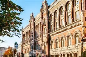 Національний банк послабив низку обмежень на валютному ринку