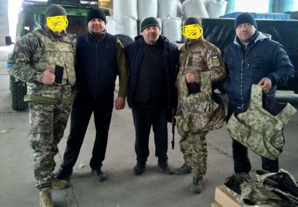 Волонтери Тячівщини доставили допомогу українським військовим на передову