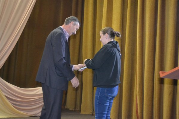 З нагоди Дня міста Тячів волонтерів  нагороджено грамотами районної ради