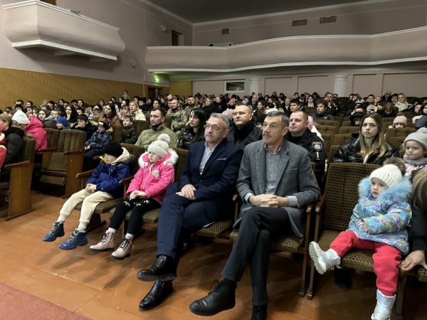У Тячеві відбулися заходи з нагоди відзначення Дня Збройних сил України та Дня Святого Миколая