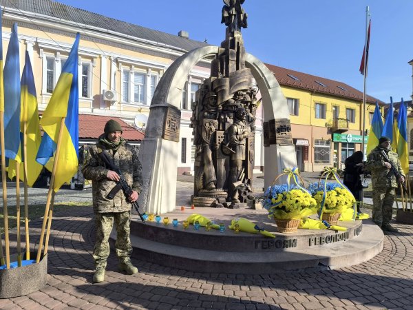 У Тячеві вшанували пам’ять Героїв Небесної Сотні